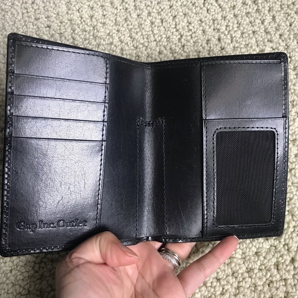 Leeman for Gap Inc Outlet Bags Passport Coverwallet